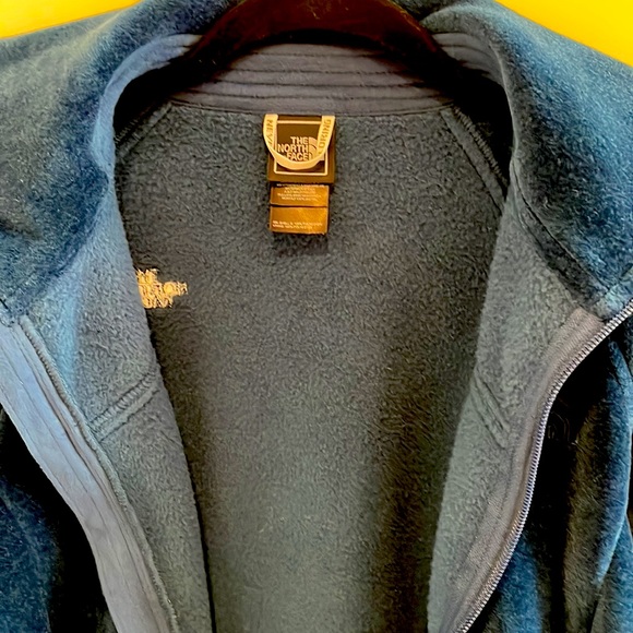 💙 Women’s North Face fleece jacket - Picture 3 of 4